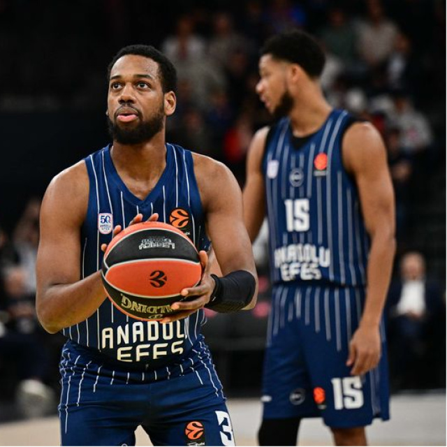 Anadolu Efes'ten kabus sürüyor!