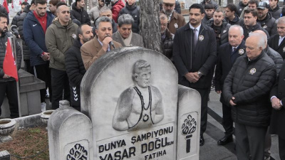 Efsane güreşçi Yaşar Doğu, mezarı başında anıldı