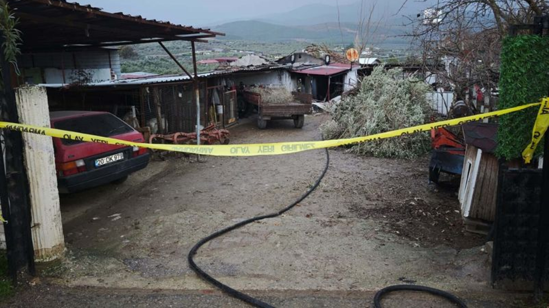 Son dakika: İzmir'de müstakil evde çıkan yangın 2 çocuk babasını hayattan kopardı | Son dakika haberleri