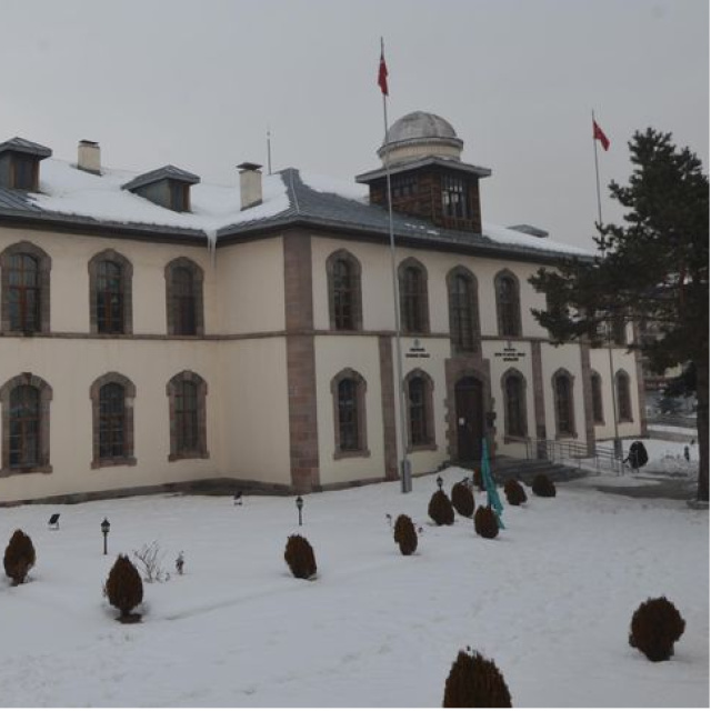 Erzurum Kongresi'nin yapıldığı tarihi bina ziyarete kapatıldı