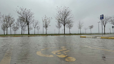 Darıca'da şiddetli fırtına nedeniyle eğitime bugün ara verildi