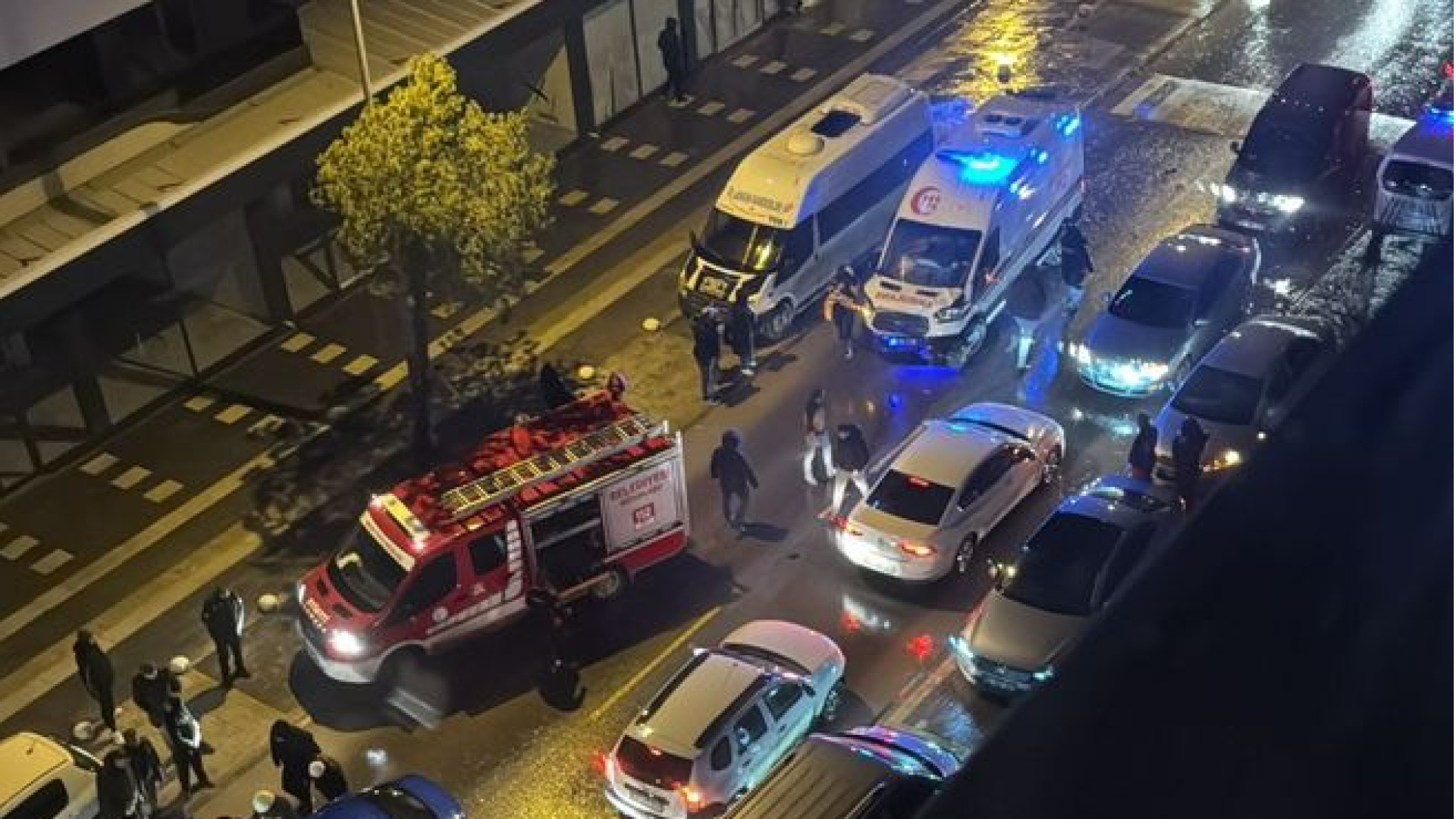 Yozgat'ta ambulans ile 2 otomobil çarpıştı: 7 yaralı | Son dakika haberleri