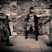 Üçü de birbirine ateş açtı! 'Meksika açmazı!'