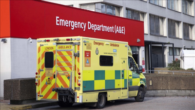 İngiltere'de hastaneye yatışlarda artış