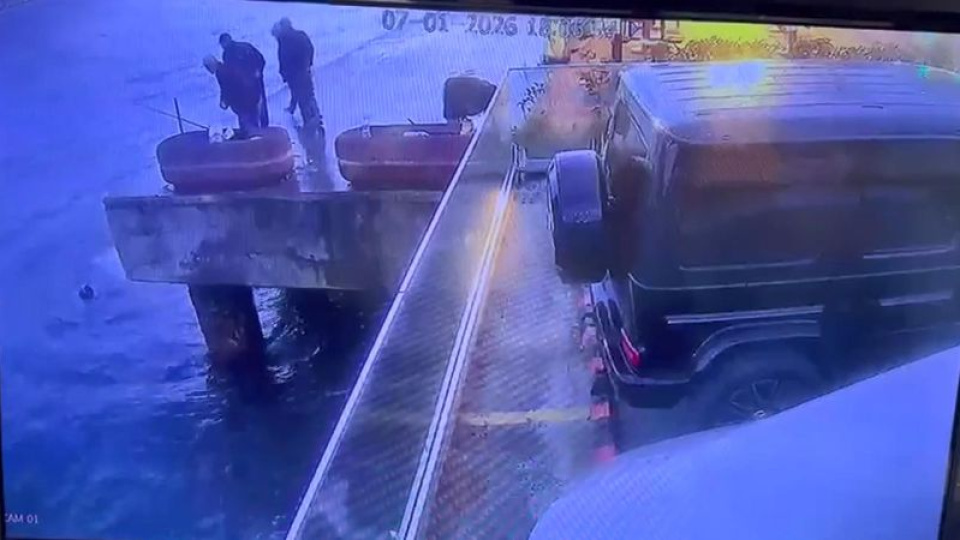 Denize böyle uçmuş! O anlar kamerada