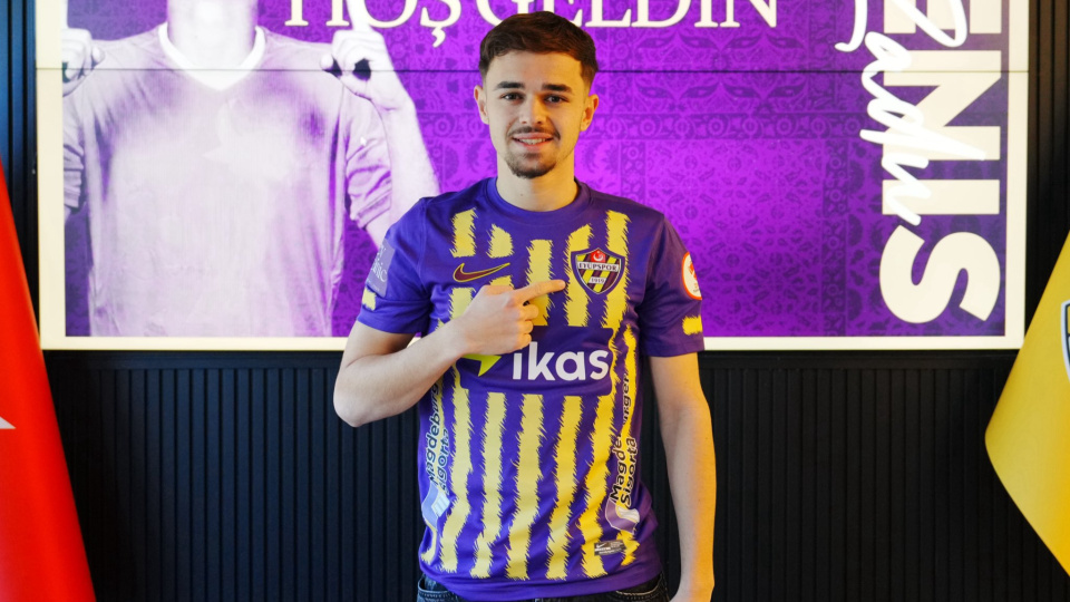 Eyüpspor'a Rumen sağ bek!