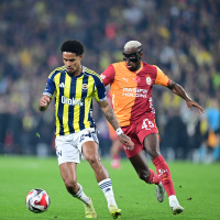 Galatasaray - Fenerbahçe derbisinin saati değişti