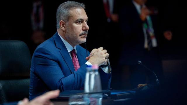 "SDG güç gördüğü zaman pozisyon değiştiriyor"