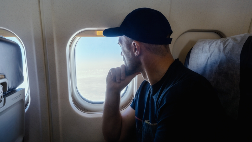 Uçak pencereleri neden oval? İşte yanıtı!