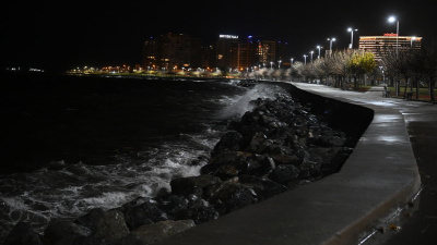 İstanbul'da şiddetli lodos etkili oluyor