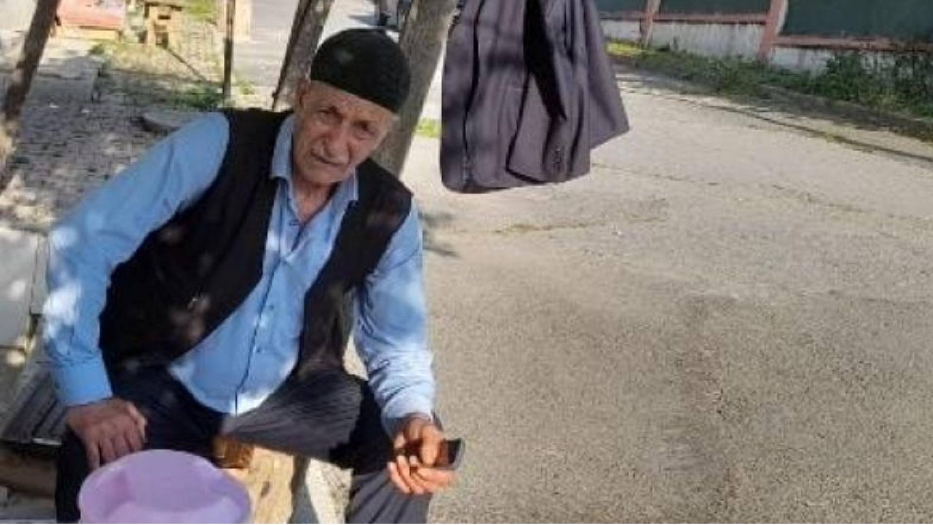 Dehşet anı kamerada... Cami avlusunda cinayet | SO…