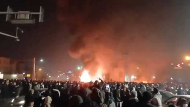 İran ordusu: Ulusal çıkarları koruyacağız