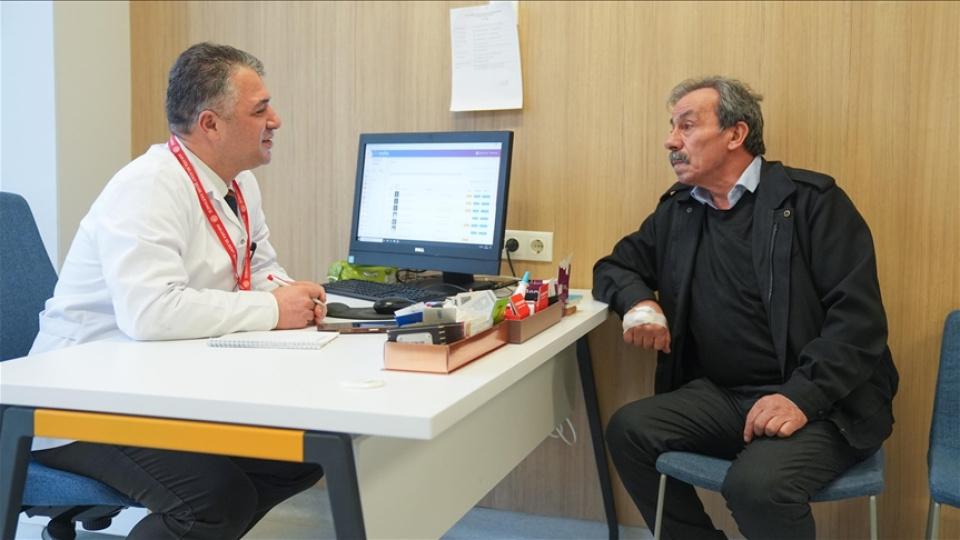 Akciğer kanserini yendi, 30 yıllık alışkanlığını bıraktı