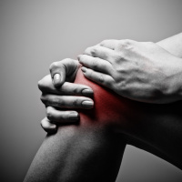 Kronik diz ağrısı tedavisine yönelik yeni enjeksiyon yöntemi geliştirildi