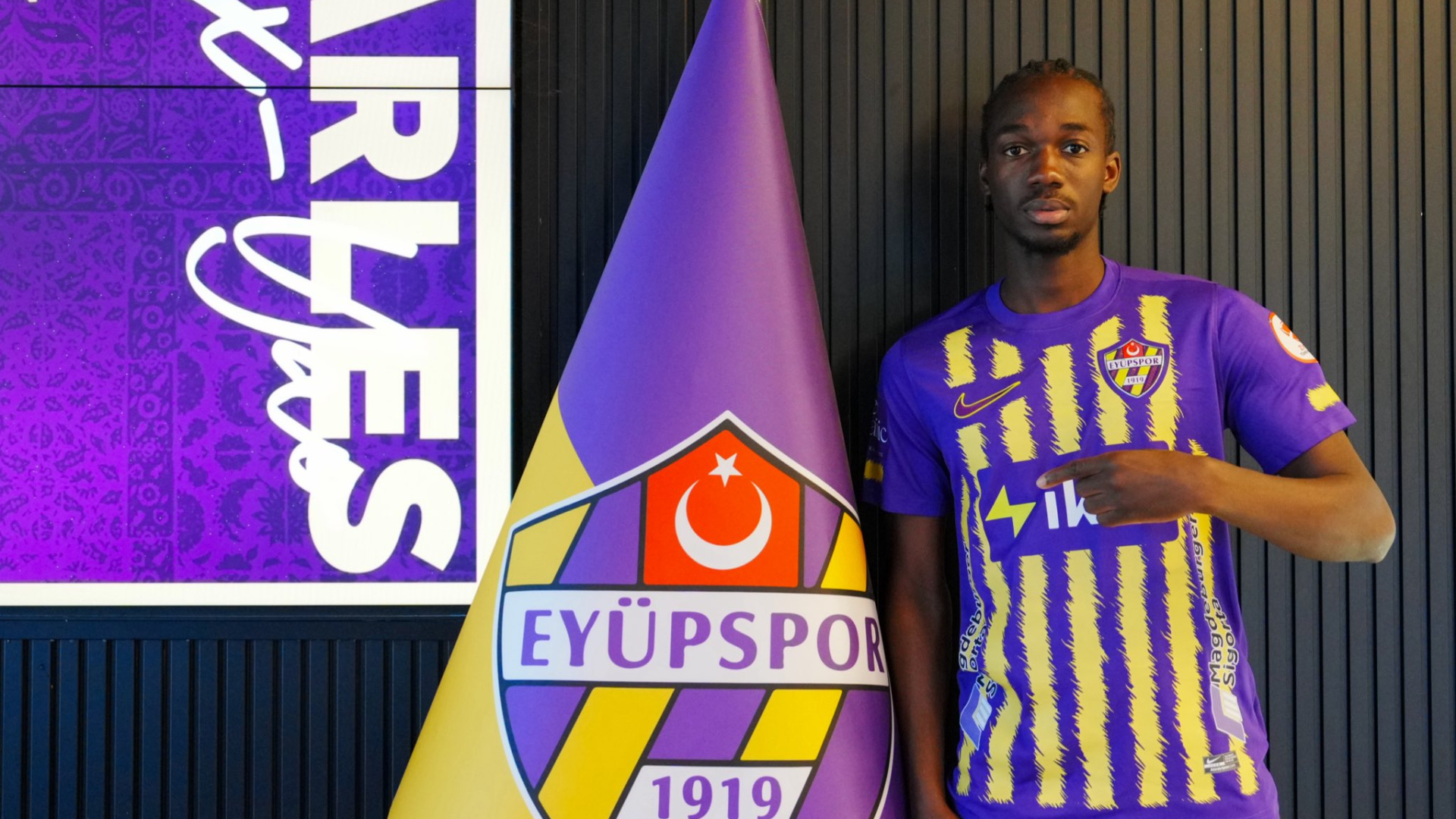 Eyüpspor'dan orta sahaya takviye! - Futbol Haberleri