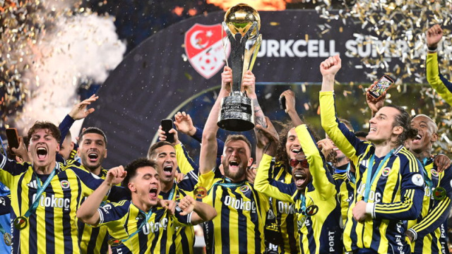 Fenerbahçe kupasına kavuştu!