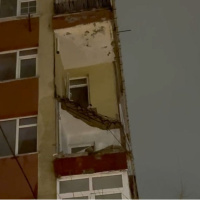 Bahçelievler'de 6 katlı binanın 2 balkonu çöktü