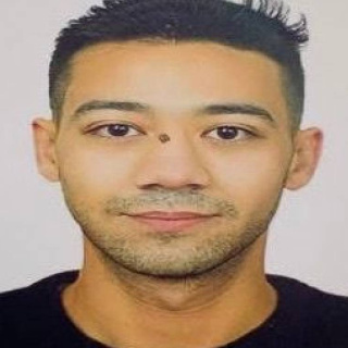 Evde yaktığı mangaldan zehirlenip öldü