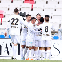 Erzurumspor FK, üç puanı iki golle aldı!