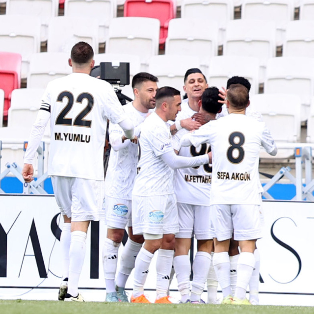 Erzurumspor FK, üç puanı iki golle aldı!