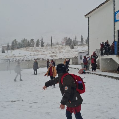 Ankara'da kırsalda okullara kar tatili!