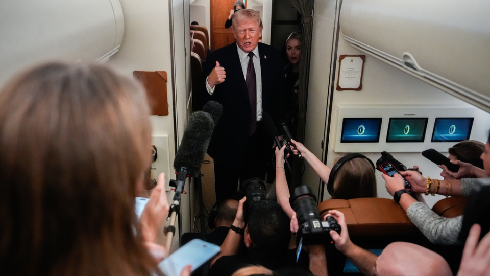 Trump'tan İran'a: Çok güçlü seçeneklerimiz var