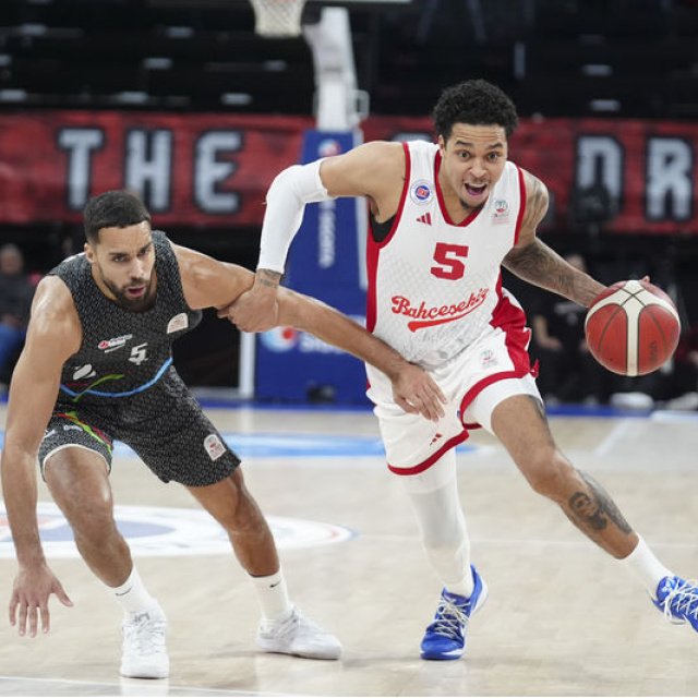 Bahçeşehir Koleji, evinde kazanmak istiyor!