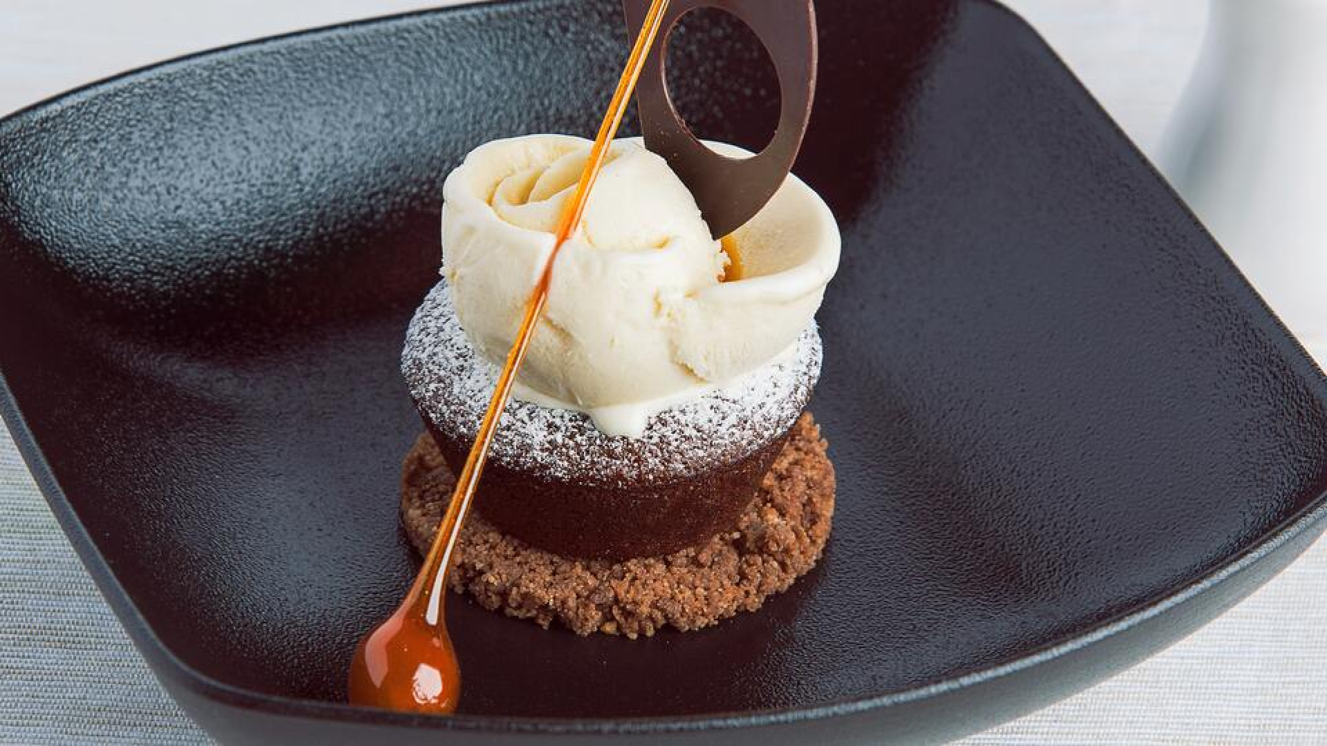 Sufle Tarifi: Kolay ve Nefis Sufle Nasıl Yapılır, Malzemeleri Neler? ymk