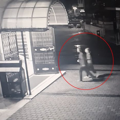 Şiddetten kaçtılar... Anne ile kızı camiye sığındı!