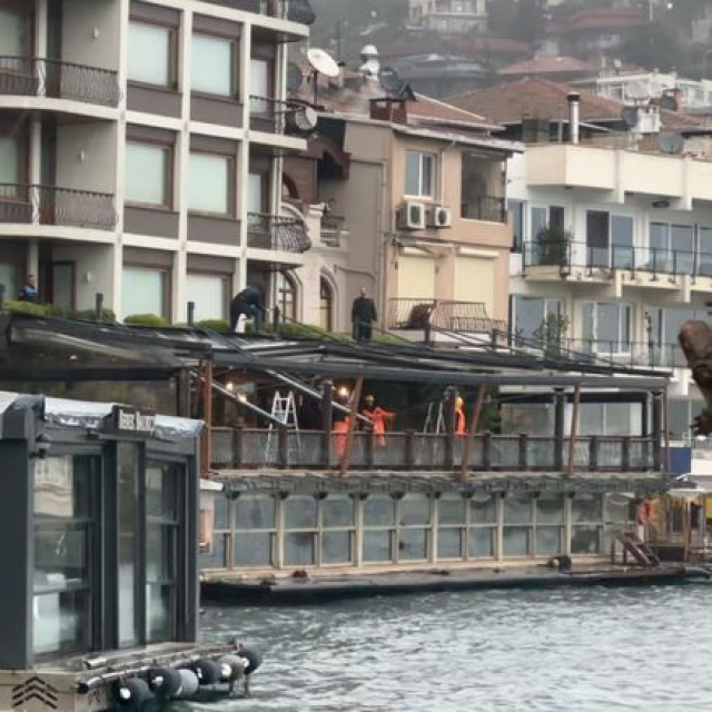 Bebek Otel'in kaçak bölümleri yıkılıyor