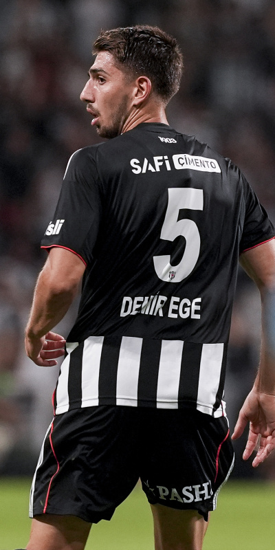 Beşiktaş'tan Demir Ege kararı!