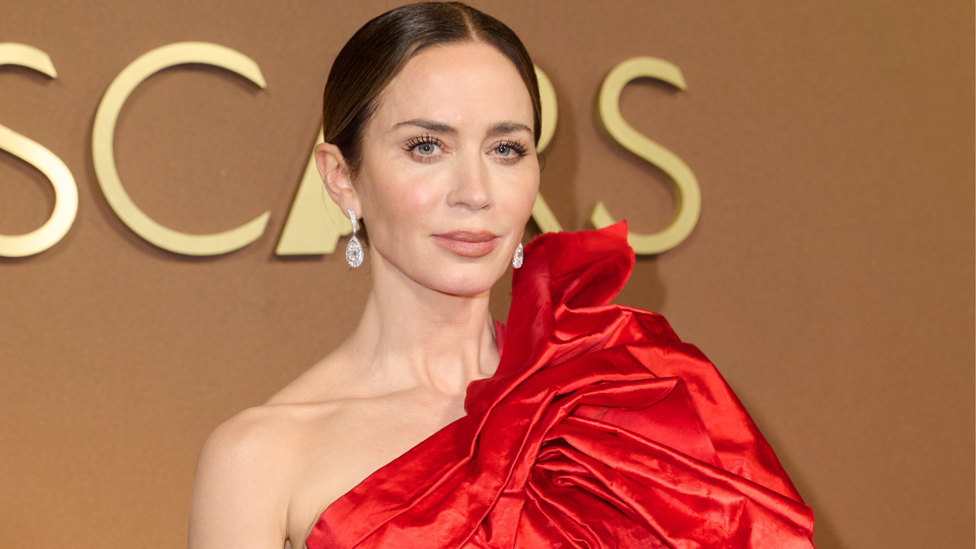Emily Blunt: Kekemeydim, oyunculuk ulaşılmazdı