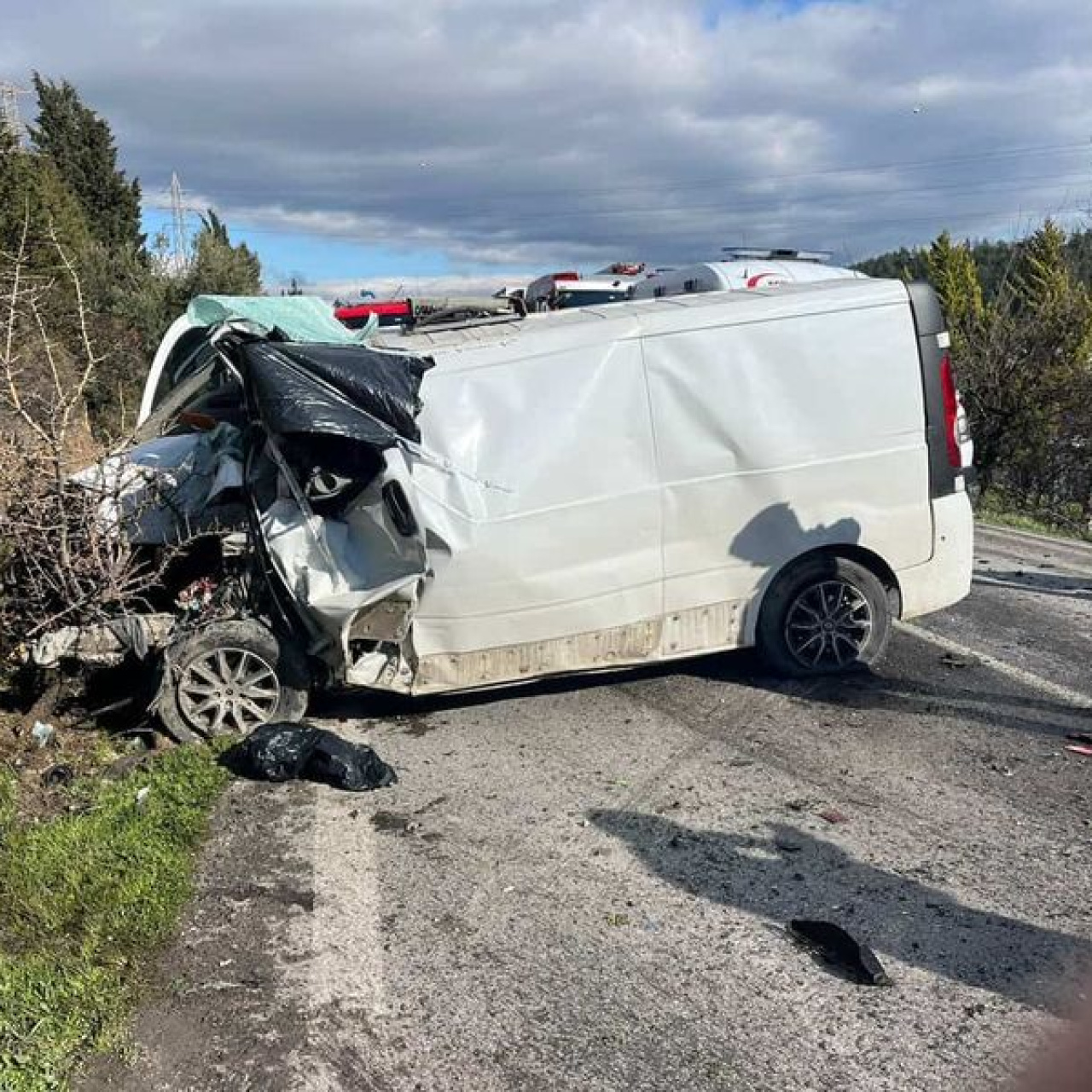 İzmir'de feci kaza: 1 ölü 8 yaralı