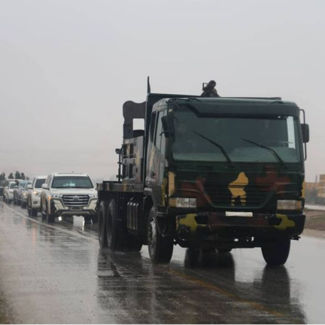 Suriye ordusundan Meskene ve Deyr Hafir hattına takviye