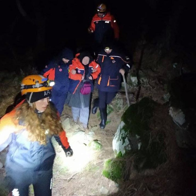 Kayıp yaşlı kadından sevindiren haber