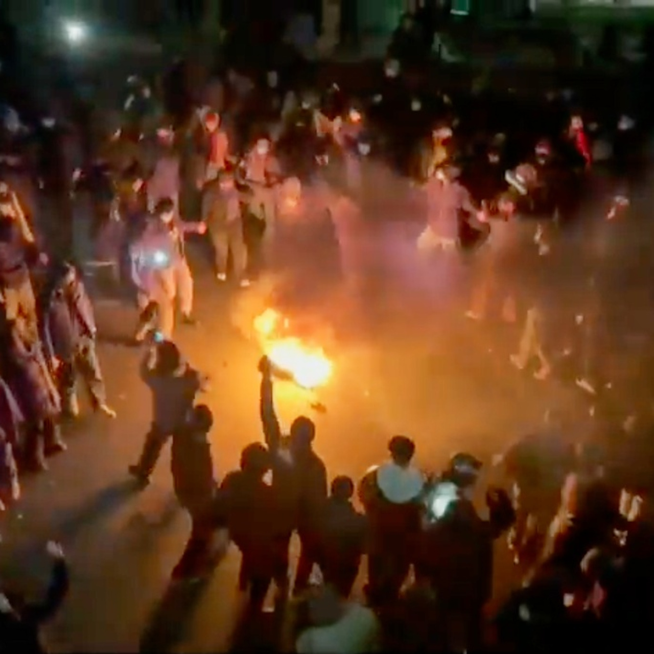 İran'daki protestolar hakkında neler biliniyor?