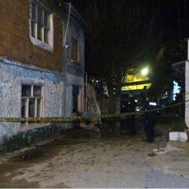 Gecekondu yangını: 1 ölü 1 yaralı