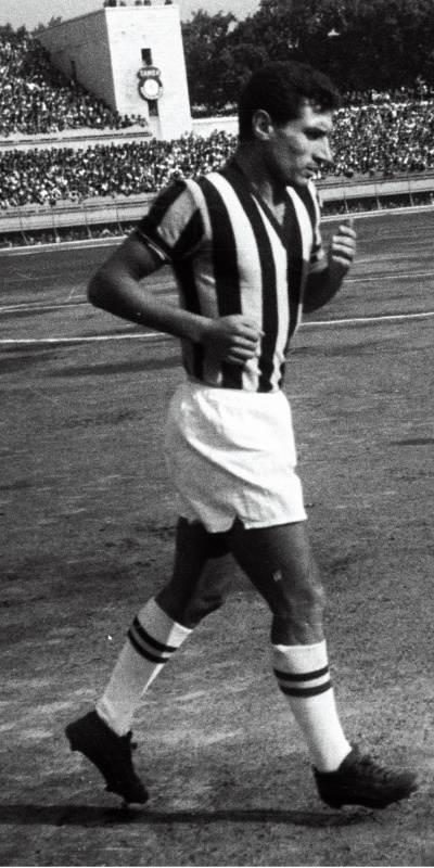 Lefter vefatının 14. yılında anılıyor!