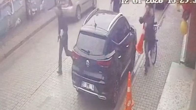 Önce yumruk attı...Ardından ateş etti