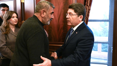 Bakan Tunç, Rojin'in babası ile görüştü