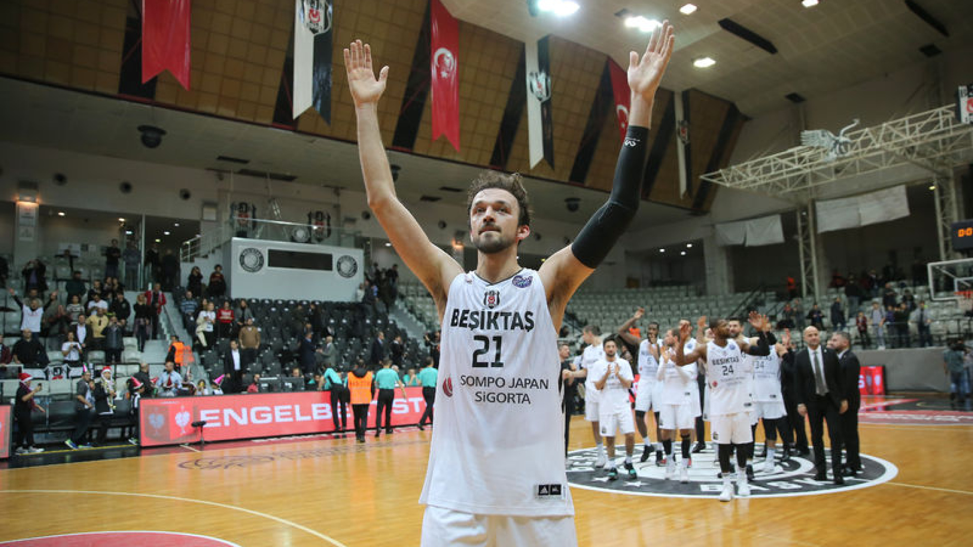 Sertaç Şanlı, Beşiktaş GAİN'e Geri Döndü! Sezon Sonuna Kadar Anlaştı