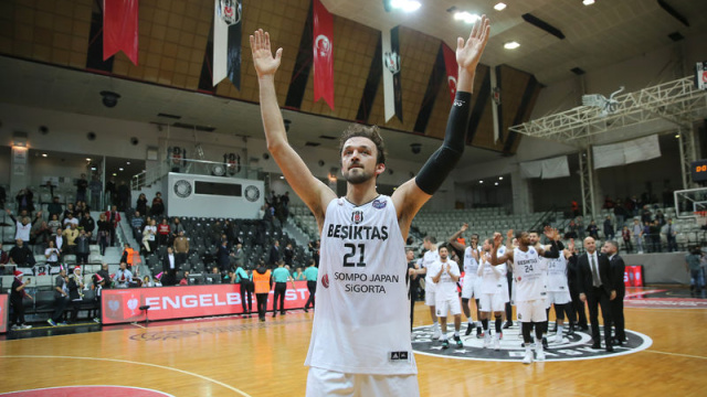 Sertaç Şanlı yeniden Beşiktaş'ta!