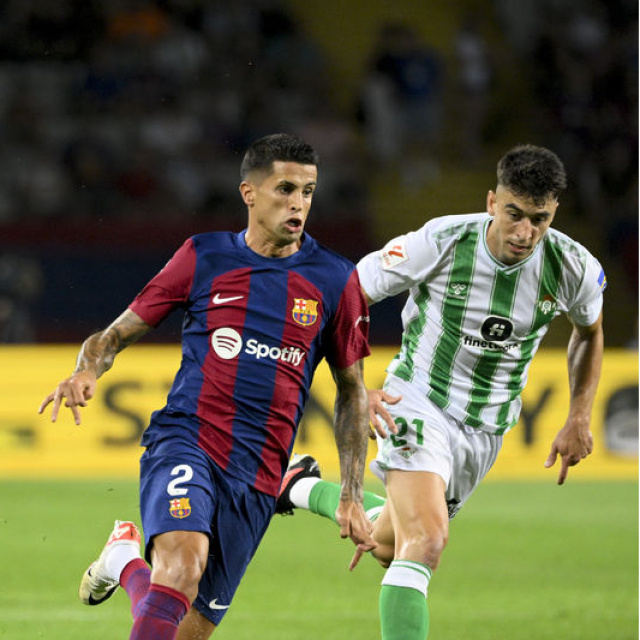 Joao Cancelo yeniden Barcelona'da!