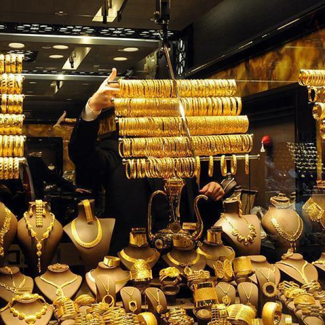 Altın yatay seyrediyor