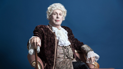 Neden kendi saçları yerine peruk takıyorlardı?