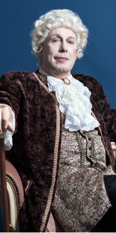 Neden kendi saçları yerine peruk takıyorlardı?