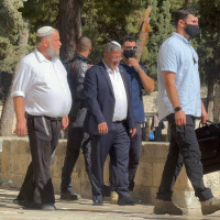 İsrailli bakandan Mescid-i Aksa'ya baskın