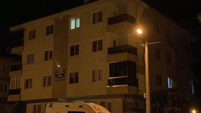 Yaşlı kadın evinde ölü bulundu