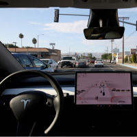 Tesla araçlarda abonelik dönemi