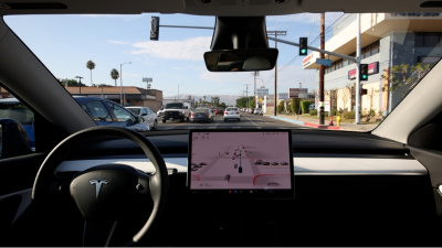 Tesla araçlarda abonelik dönemi